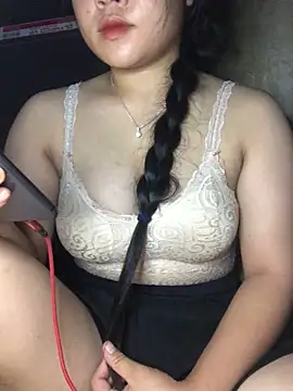 Snapshot of Linhmai_bb chatting on 14, 9, 2025 Linhmai bb online show from 14, 9, 2025