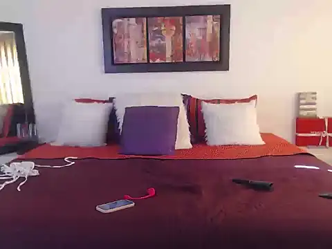 Snapshot of OSHYRIS chatting on 22, 9, 2025 OSHYRIS online show from 22, 9, 2025