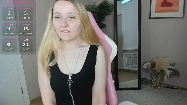 Snapshot of Milana_Key chatting on 9, 9, 2025 Milana Key online show from 9, 9, 2025