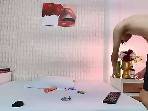 LuigiMarchetti online show from 11, 11, 2025