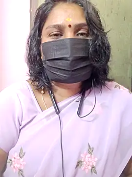Snapshot of Tamil_Azhaghi25 chatting on 25, 5, 2026 Tamil Azhaghi25 online show from 25, 5, 2026