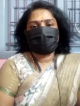 Snapshot of Tamil_Azhaghi25 chatting on 20, 6, 2026 Tamil Azhaghi25 online show from 20, 6, 2026