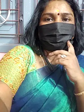 Snapshot of Tamil_Azhaghi25 chatting on 28, 6, 2026 Tamil Azhaghi25 online show from 28, 6, 2026