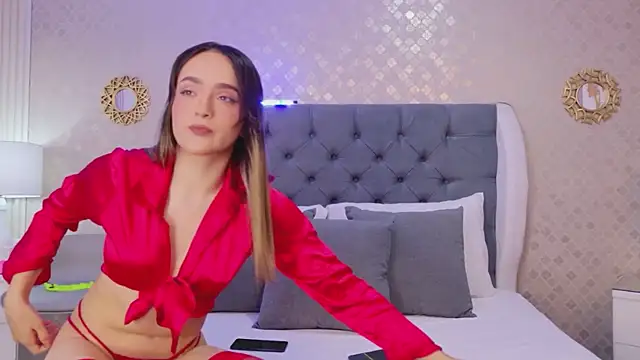 Snapshot of ZoeWilliis chatting on 13, 5, 2026 ZoeWilliis online show from 13, 5, 2026