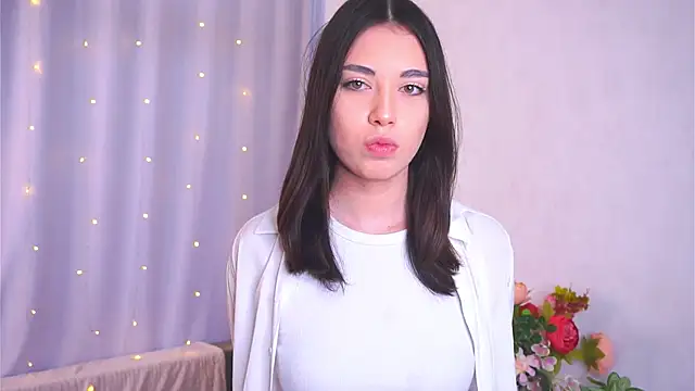 ElyseMangina online show from 2, 2, 2026