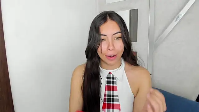 Alana Hott  online show from 4, 11, 2025