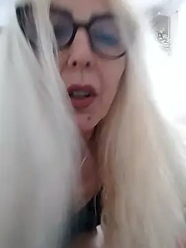 Snapshot of _sexyBLONDE46_ chatting on 16, 1, 2026 sexyBLONDE46 online show from 16, 1, 2026