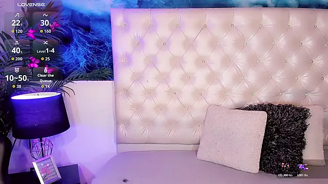 Valeria Swett  online show from 22, 5, 2026