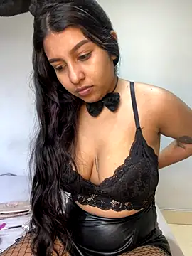 Snapshot of _Chloe_Smith chatting on 31, 10, 2025 Chloe Smith online show from 31, 10, 2025