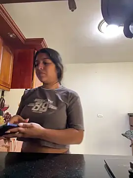  Chloe Smith online show from 5, 3, 2026