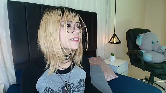 IvyBelle  online show from 14, 10, 2025