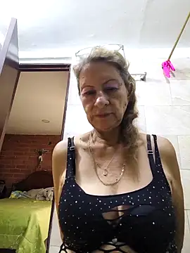 MaryLunne online show from 10, 5, 2026