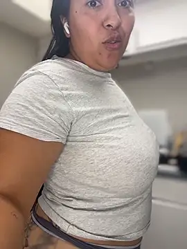 latina curvy22 online show from 22, 5, 2026