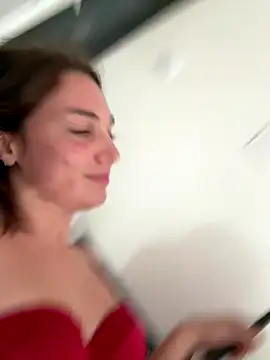 Snapshot of Petitbiscuit2B0 chatting on 13, 11, 2025 Petitbiscuit2B0 online show from 13, 11, 2025