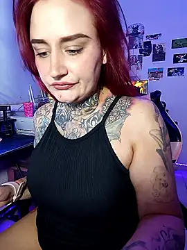 Snapshot of blazed_vixen chatting on 16, 1, 2026 blazed vixen online show from 16, 1, 2026