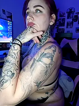 Snapshot of blazed_vixen chatting on 5, 2, 2026 blazed vixen online show from 5, 2, 2026