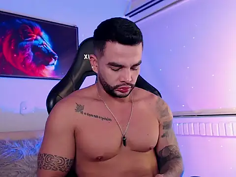 Bruno De Lucaa  online show from 19, 12, 2025