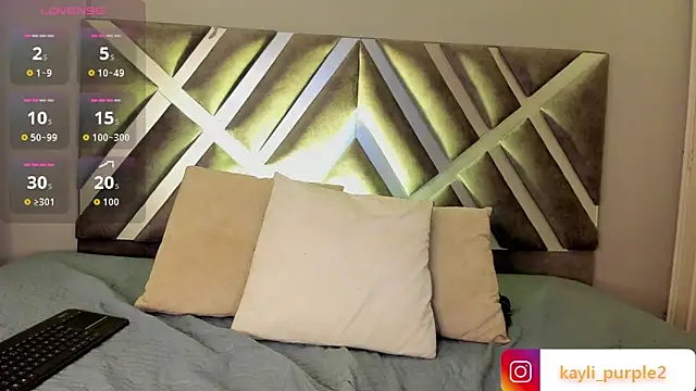 Snapshot of kaylii_purple chatting on 11, 10, 2025 kaylii purple online show from 11, 10, 2025