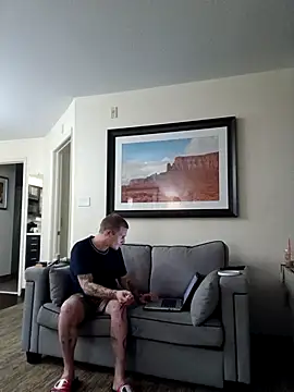 Snapshot of WWGD69 chatting on 14, 10, 2025 WWGD69 online show from 14, 10, 2025