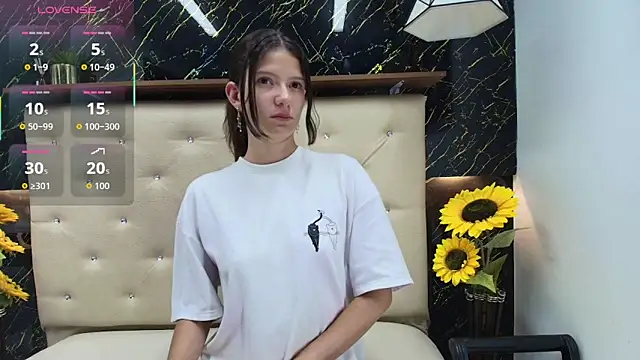 Ruby-Blaze  online show from 10, 9, 2025