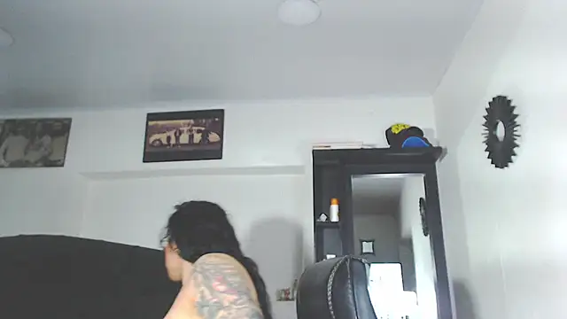 Vicky hotmilf online show from 26, 9, 2025