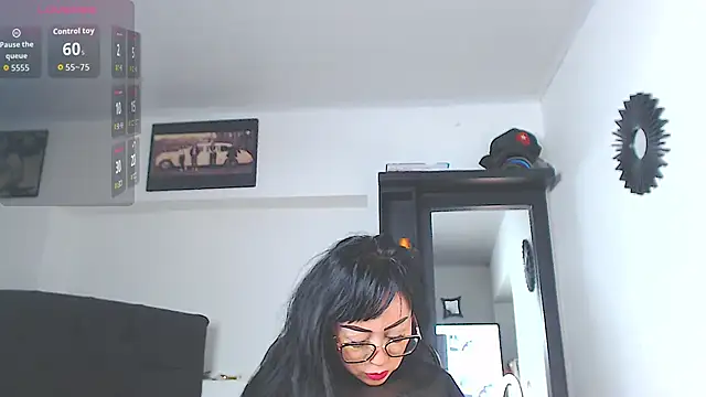 Vicky hotmilf online show from 5, 5, 2026