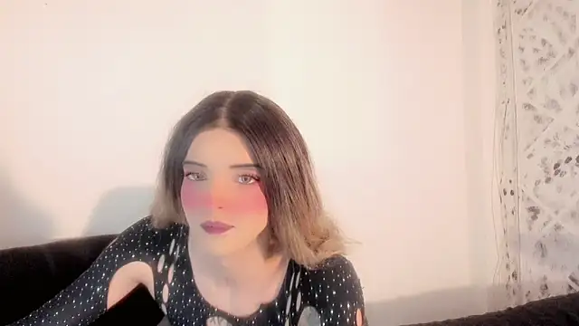 Snapshot of MIA_HOT23CM_S7S chatting on 17, 10, 2025 MIA HOT23CM S7S online show from 17, 10, 2025