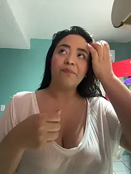 Snapshot of MyHoneyFrida chatting on 2, 10, 2025 MyHoneyFrida online show from 2, 10, 2025
