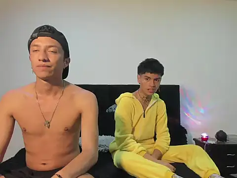 Snapshot of mhatias_ chatting on 18, 9, 2025 mhatias  online show from 18, 9, 2025