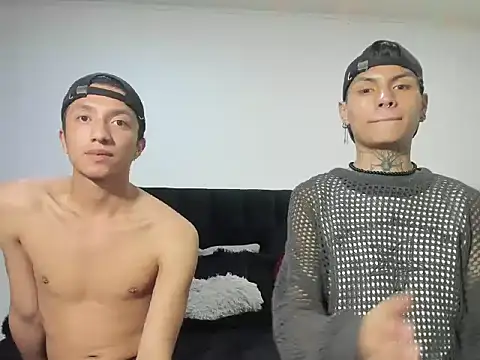 Snapshot of mhatias_ chatting on 2, 10, 2025 mhatias  online show from 2, 10, 2025