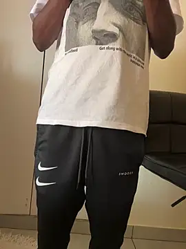 Snapshot of MeneerIan chatting on 10, 9, 2025 MeneerIan online show from 10, 9, 2025