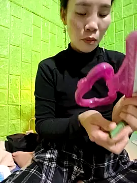 Tin tanny online show from 15, 12, 2025