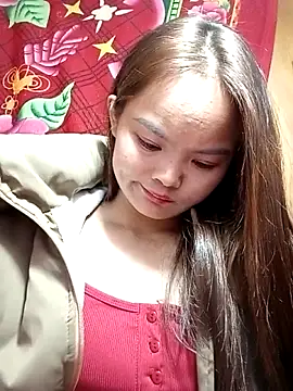 xinhxinhcute online show from 5, 12, 2025