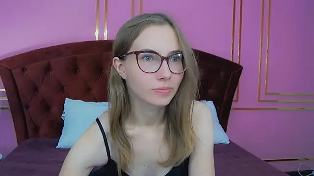 Snapshot of JessieJuss chatting on 23, 9, 2025 JessieJuss online show from 23, 9, 2025