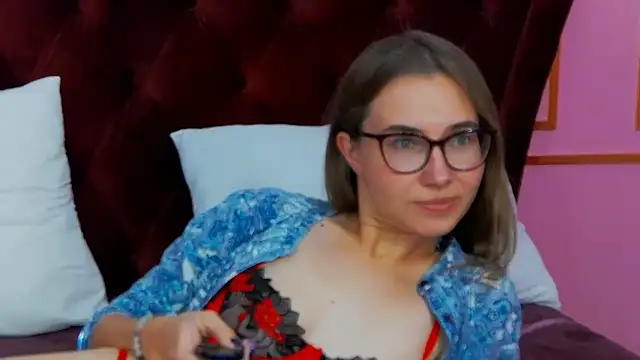 Snapshot of JessieJuss chatting on 8, 10, 2025 JessieJuss online show from 8, 10, 2025