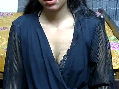 Snapshot of AlisaPari2007 chatting on 9, 9, 2025 AlisaPari2007 online show from 9, 9, 2025