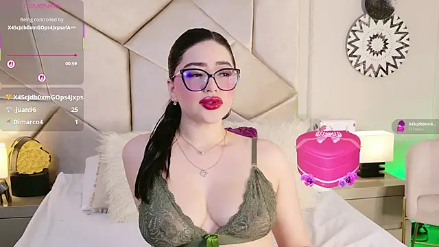 Catalina-Malave online show from 5, 5, 2026