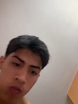 Xannxx online show from 8, 10, 2025