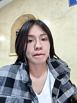 CHARLOTTE  05 online show from 27, 9, 2025