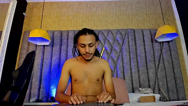 Snapshot of Boss_Domiinator chatting on 13, 10, 2025 Boss Domiinator online show from 13, 10, 2025