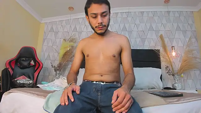 Boss Domiinator online show from 4, 2, 2026