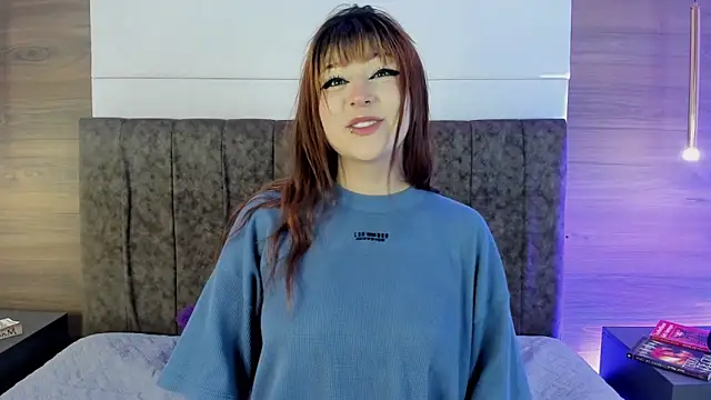 lilly blear  online show from 9, 10, 2025