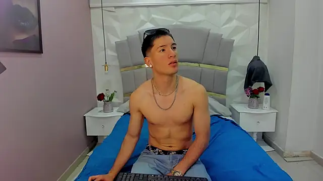 HunterHeat  online show from 14, 9, 2025