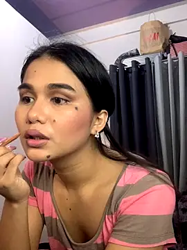 AngelHille online show from 15, 10, 2025