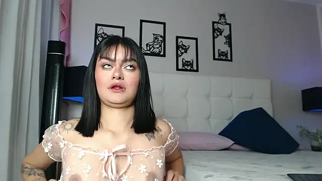 Snapshot of naty_luvinn chatting on 24, 9, 2025 naty luvinn online show from 24, 9, 2025