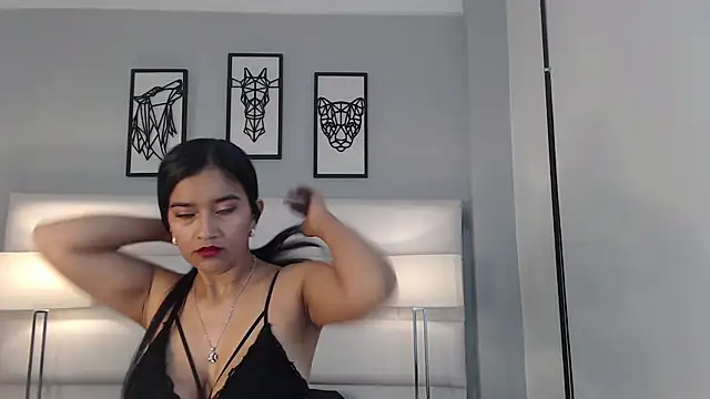 Snapshot of Valeria_Velez_ chatting on 10, 10, 2025 Valeria Velez  online show from 10, 10, 2025