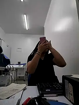 Madisson-04  online show from 4, 10, 2025