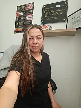 Madisson-04  online show from 22, 6, 2026