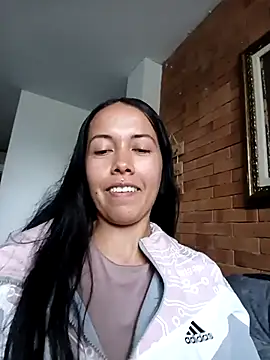 MiaForever1 online show from 12, 5, 2026