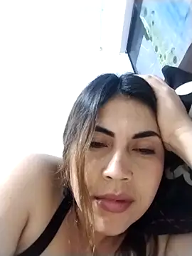 Camila latina 0 online show from 17, 9, 2025